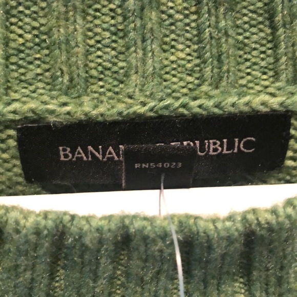 Banana Republic green wide cuff sweater, boxy/oversized fit, new with tags - Picture 4 of 6